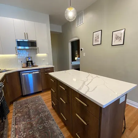 Holiday home Elegant Hideaway In The Heart Of Andersonville Chicago