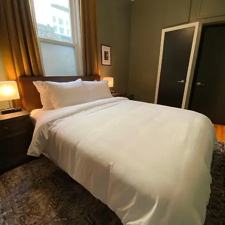 Holiday home Elegant Hideaway In The Heart Of Andersonville