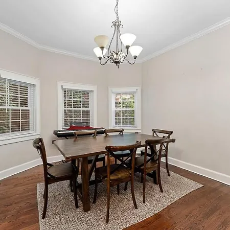 Lavish Mini Mansion Near Sox & * Chicago