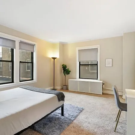 Apartment 2br Sunny In Hyde Park - Windermere 211