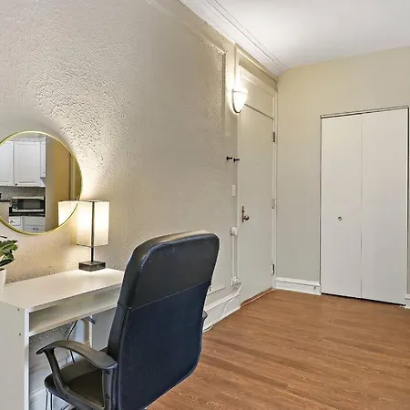 Apartment Prime & Fully Furnished - Windermere 609 Chicago