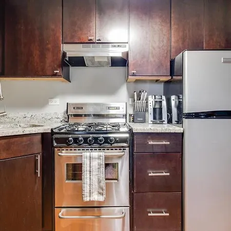 Apartment Landing - Modern With Amazing Amenities *