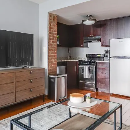 Landing - Modern With Amazing Amenities * Chicago