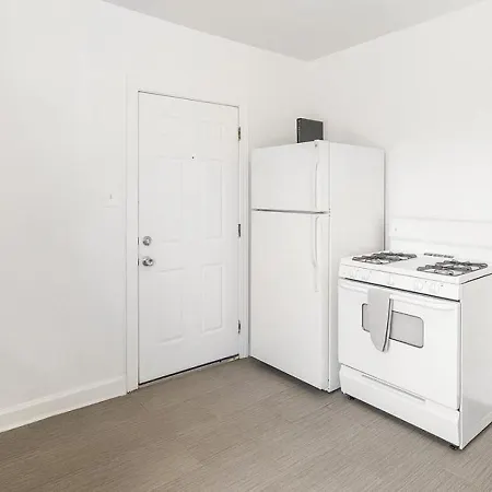 Landing Modern With Amazing Amenities Apartment *