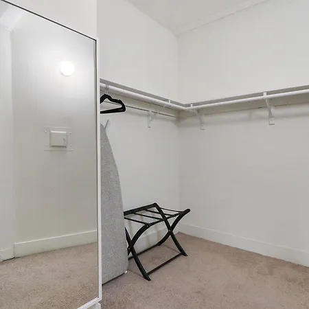 Elegant 1br Hyde Park - Windermere 310 *