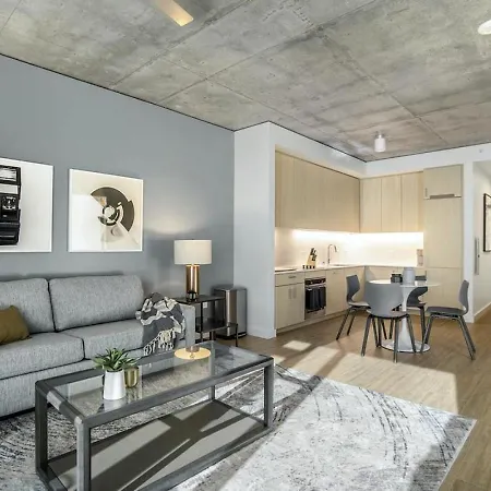 Apartment Landing At Logan - In Logan Square Chicago
