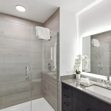 2br Luxury River North With Wonderful Views *