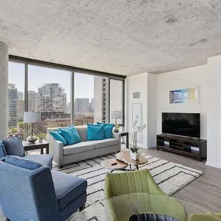 Apartment 2br Luxury River North With Wonderful Views