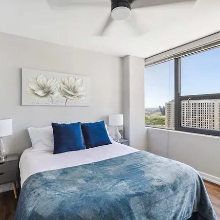 2br Vibrant South Loop * Chicago