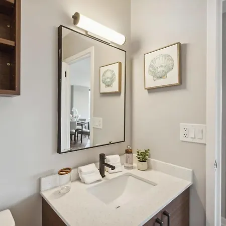 2br Vibrant South Loop * Chicago