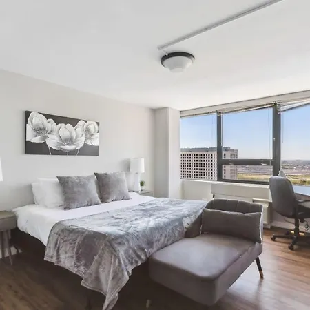 2br Vibrant South Loop *