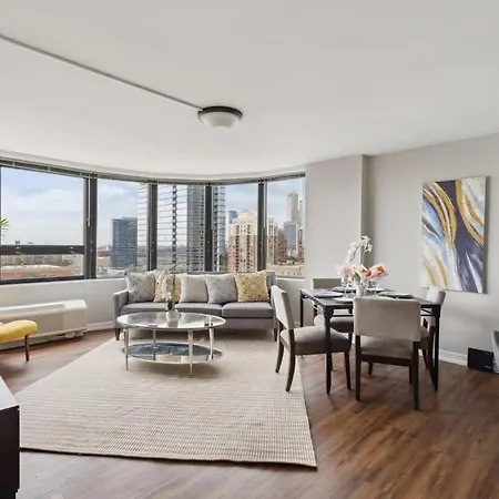 2br Vibrant South Loop * Chicago
