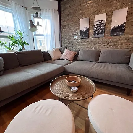 Apartment Lakeside Loft - Historic *