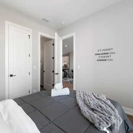 Apartment Brand New 3bed 3bath Modern W Balcony Chicago