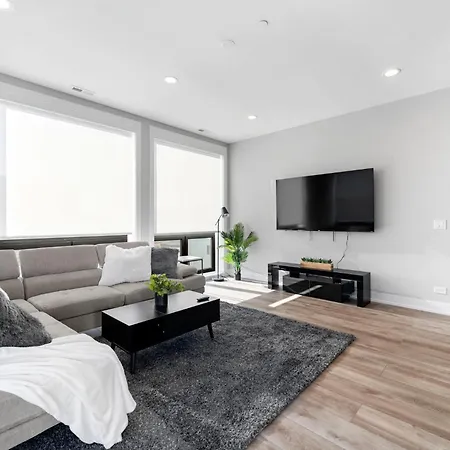 Brand New 3bed 3bath Modern W Balcony Chicago