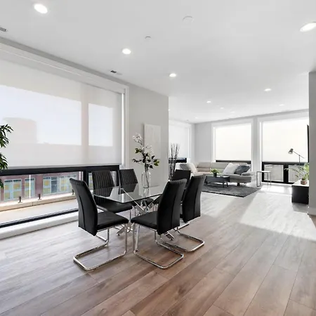 Brand New 3bed 3bath Modern W Balcony
