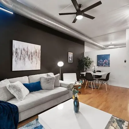 Apartment Sleek 2 Bed 2 Bath In Trendy Fulton Market Chicago