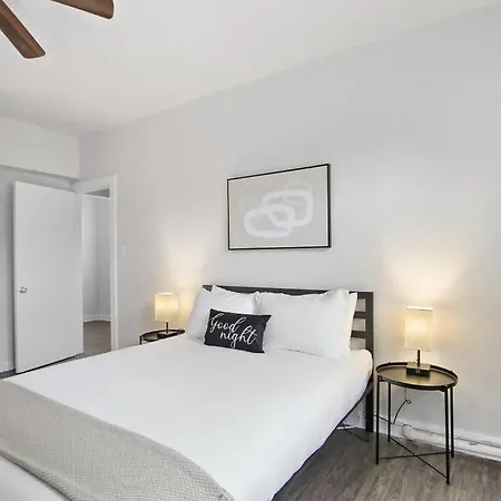 Sleek & Functional 2-bedroom - Hyde Park 405 * Chicago