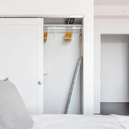 Apartment Ravenswood 2br W Rooftop Bbq Next To Brown Line Chi-400 Chicago