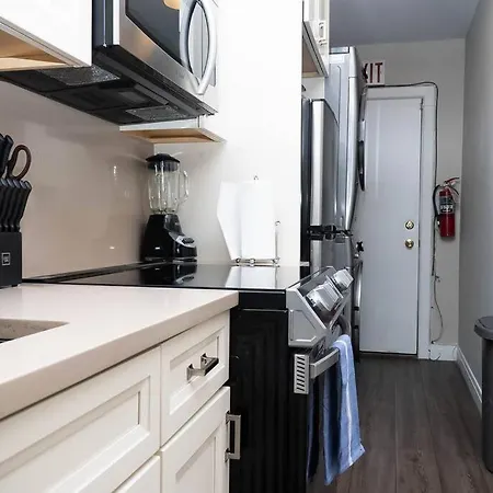 Apartment Duplex Chic River North Retreat *