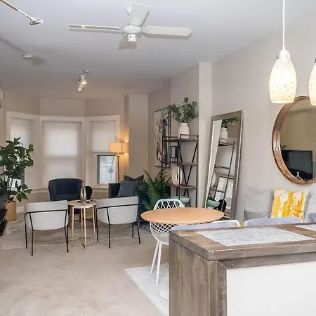 Duplex Chic River North Retreat