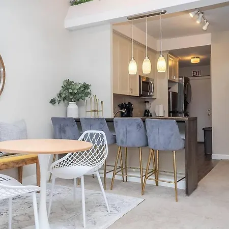 Duplex Chic River North Retreat Apartment Chicago