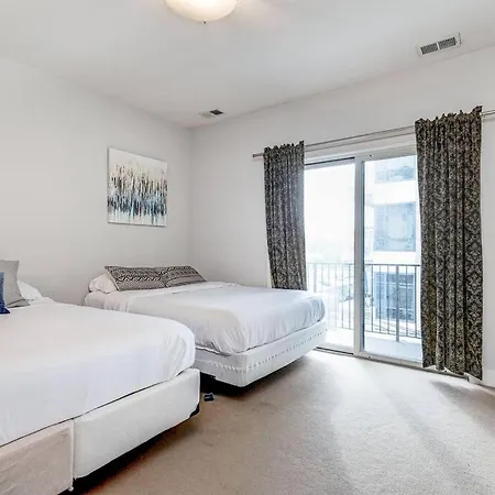 Cozy Beautiful Downtown Unit Chi In Prime River North Location Near Mag Mile - 2 * Chicago