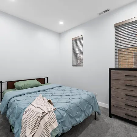 Lavish 3 Bed Near Hyde Park *