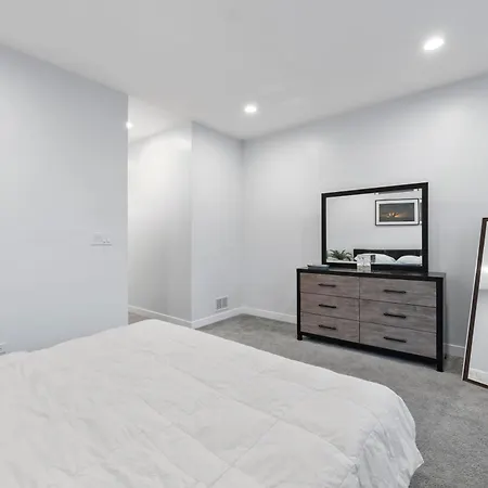Lavish 3 Bed Near Hyde Park Chicago