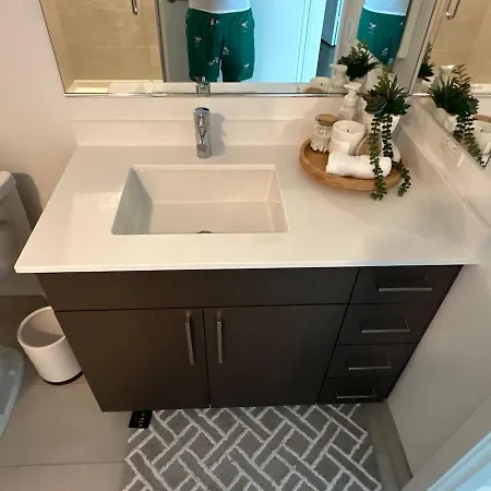 Apartment Cityscape Haven Stylish 2bed 2bath With Downtown Views *