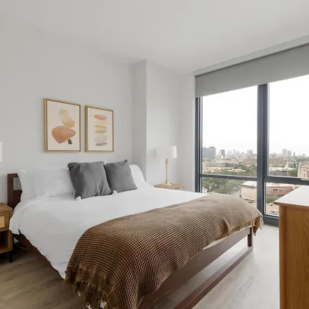 Blueground River West Pool Gym Wd Ac Chi-1086 Apartment Chicago