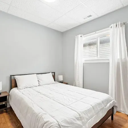 Apartment Two Queen Bd-boat Opt, Sox Stadium, Chinatown *