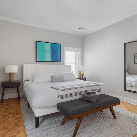 Brilliant Downtown 3-bedroom