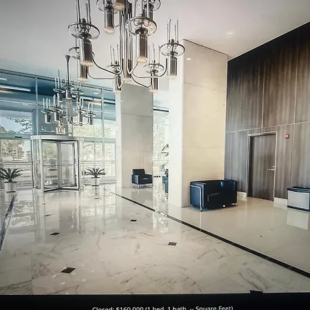 Apartment Luxury One Bedroom Located In Chicago's Gold Coast Neighborhood Chicago