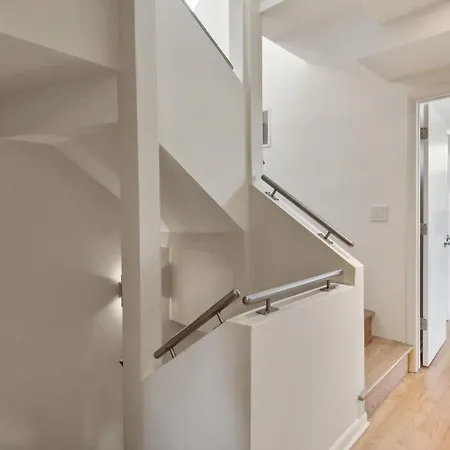 Holiday home Family-friendly South Loop Escape