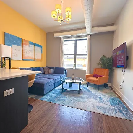 Modern 420 Friendly 3br In State Street Near Mccormick Place, Chinatown And Soldier Field *