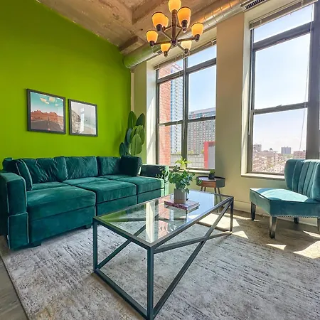 2br South Loop Location With Optional Parking & Gym Access Near Mccormick Place, Shedd Aquarium & Navy Pier Chicago
