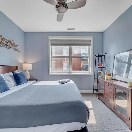 Perfect Wfh Wicker Park 1 Bed Office & Parking Apartment