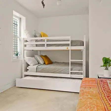 Holiday home Roscoe Village Family Hideaway *