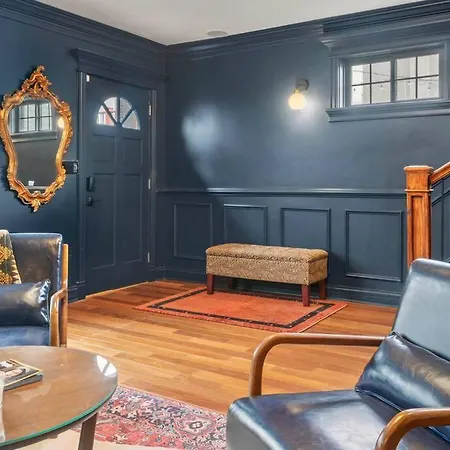 Holiday home Roscoe Village Family Hideaway