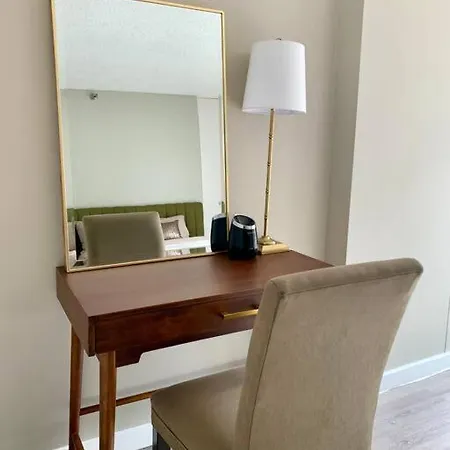Downtown Location-modern 2br *