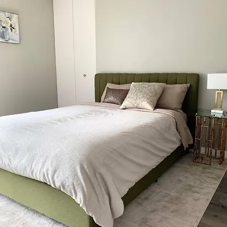 Holiday home Downtown Location-modern 2br *