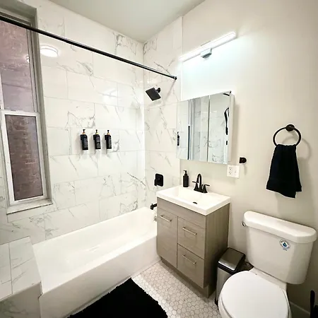 1r Cozy 1bd Near Downtown Apartment *
