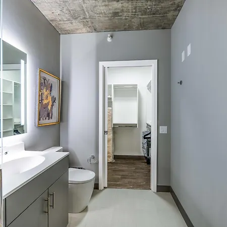 New Sleek 2br - Perfect Blend Of Comfort & Style In Apartment Chicago