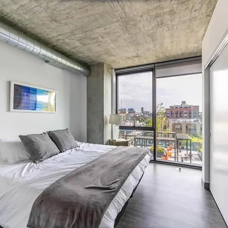 Apartment New Sleek 2br - Perfect Blend Of Comfort & Style In Chicago