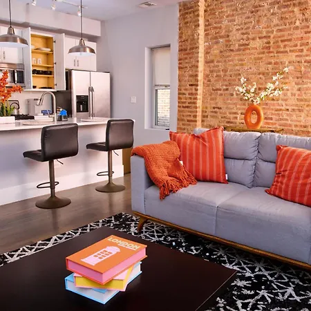 5mins From Downtown 2bd Fulton Market, Free Onsite Parking Apartment