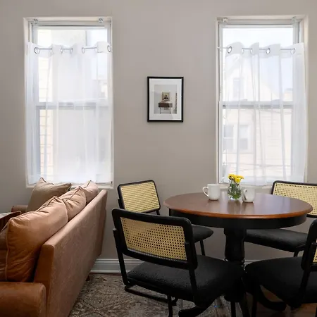Apartment Logan Square Penthouse S3 - With Parking And Patio Chicago