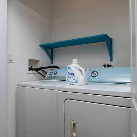 Logan Square Penthouse S3 - With Parking And Patio *