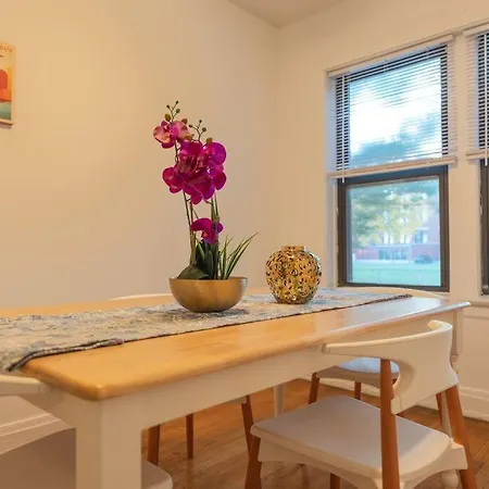 Hyde Park Chic 1br Prime Location Near Uchicago *
