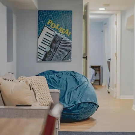 Apartment Prime Location In Lakeview Near Wrigleyville